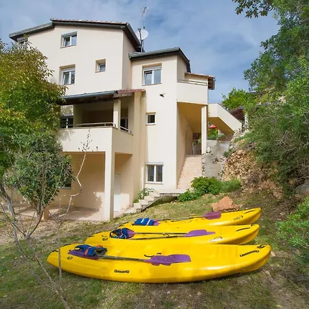 Sakarun Apartments